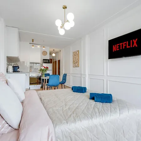 Elegant Avec Balcon Proche Et Tramway Apartment Nizza