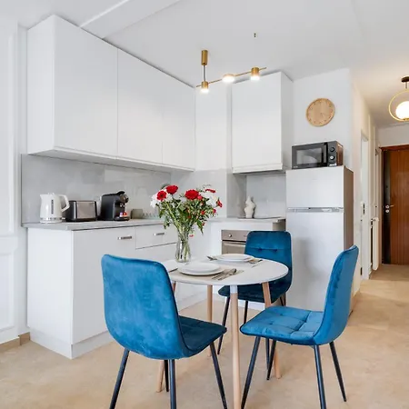 Elegant Avec Balcon Proche Et Tramway Apartment *