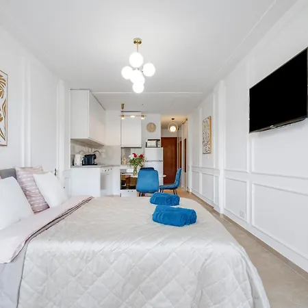 Elegant Avec Balcon Proche Et Tramway Apartment